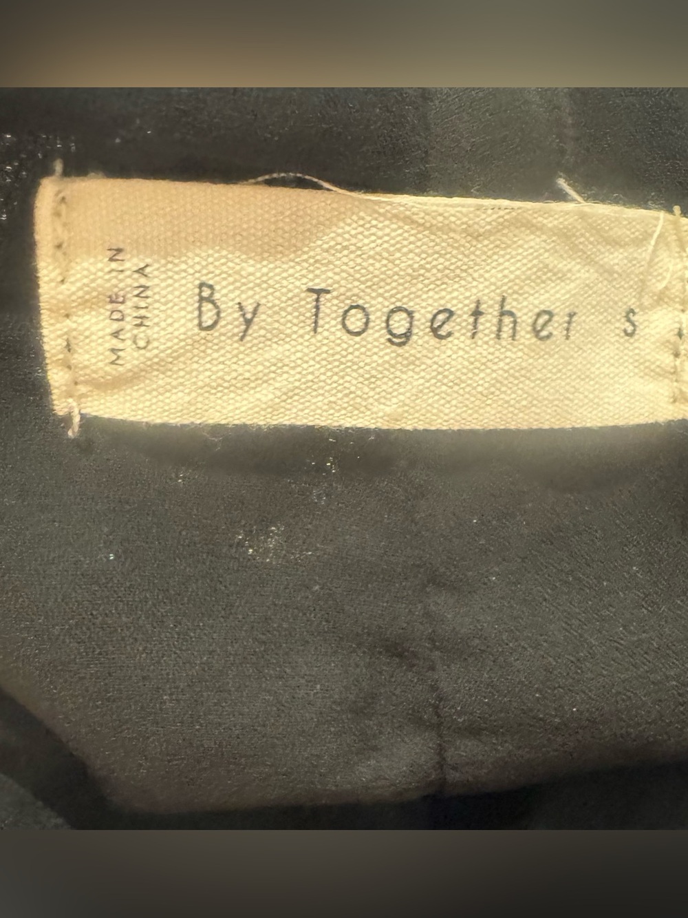 BY TOGETHER BOUTIQUE crop bubble shirred blouse women’s size small - Picture 8 of 12